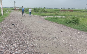 Plot For Sale in Neharpar