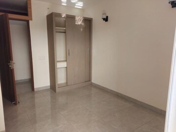 Room in 3 BHK Apartment at SKA Divya Towers, Sector 16 Greater Noida – for Sale