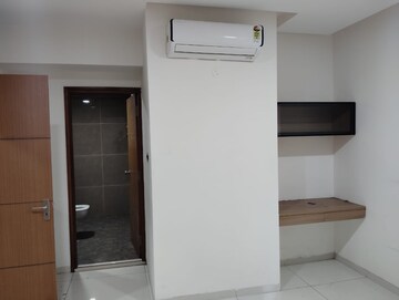 Room in 2 BHK Apartment at Aparna HillPark Lake Breeze, Chanda Nagar – for Sale