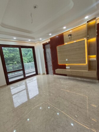 4 BHK Builder Floor For Rent in Paschimpuri Delhi  7573482