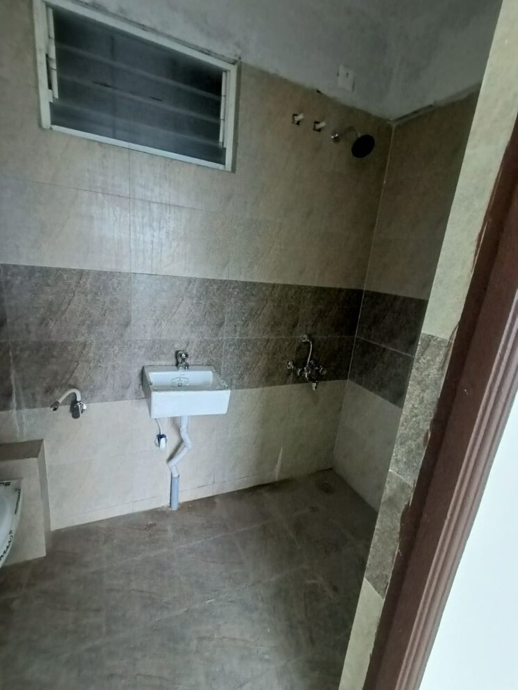 Attached Bathroom, sara-city-c-phase 1 Bedroom 412 Sq.Ft. Apartment In Chakan Pune 7573542