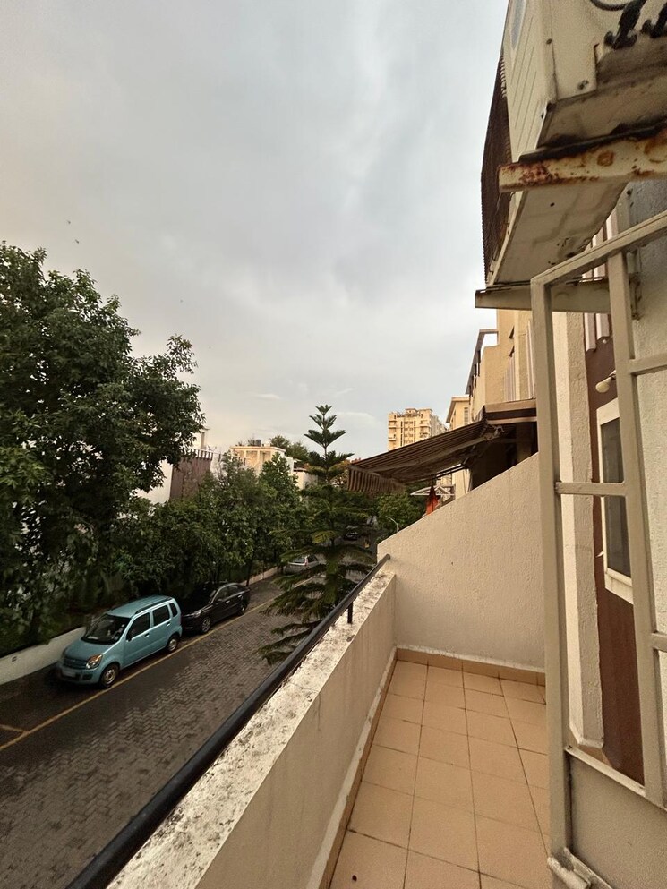 Balcony, vtp-purvanchal 2 Bedroom 707 Sq.Ft. Apartment In Wagholi Pune 7573799