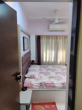 1 BHK Apartment For Rent in Krishna Gokul GaRoaden CHS Kandivali East Mumbai  7573877