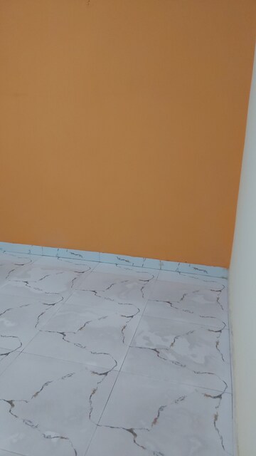 Furnished Amenities in 2.5 BHK Builder Floor at Mayur Vihar Phase 1 – for Sale
