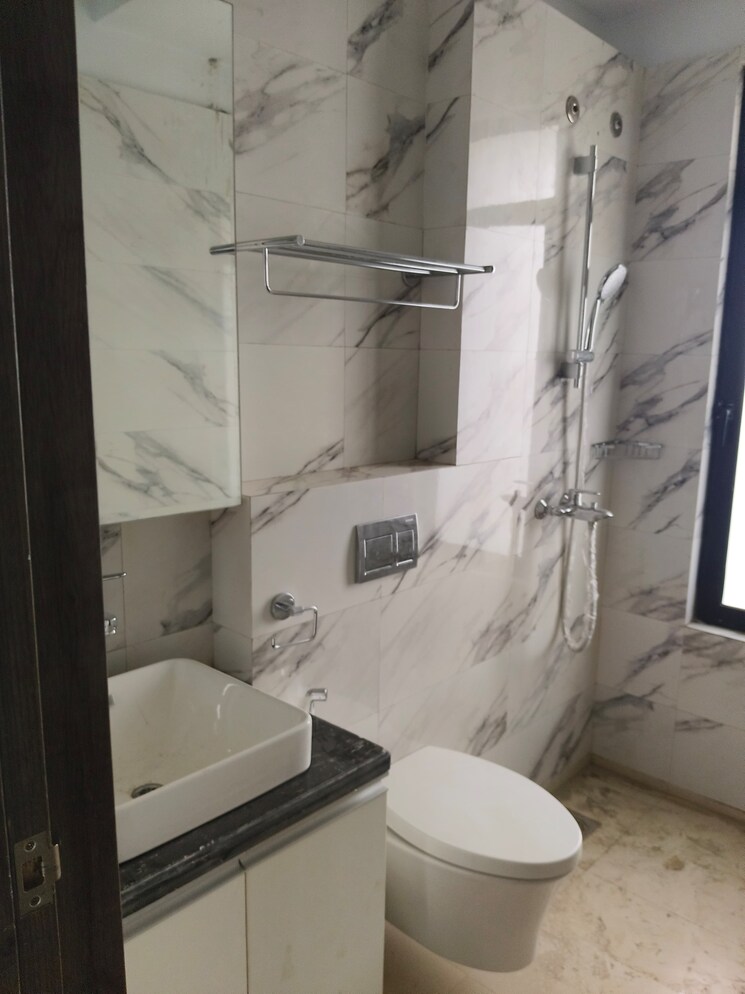 Bathroom, risland-the-icon 3 Bedroom 1240 Sq.Ft. Apartment In Dhokali Thane 7573996