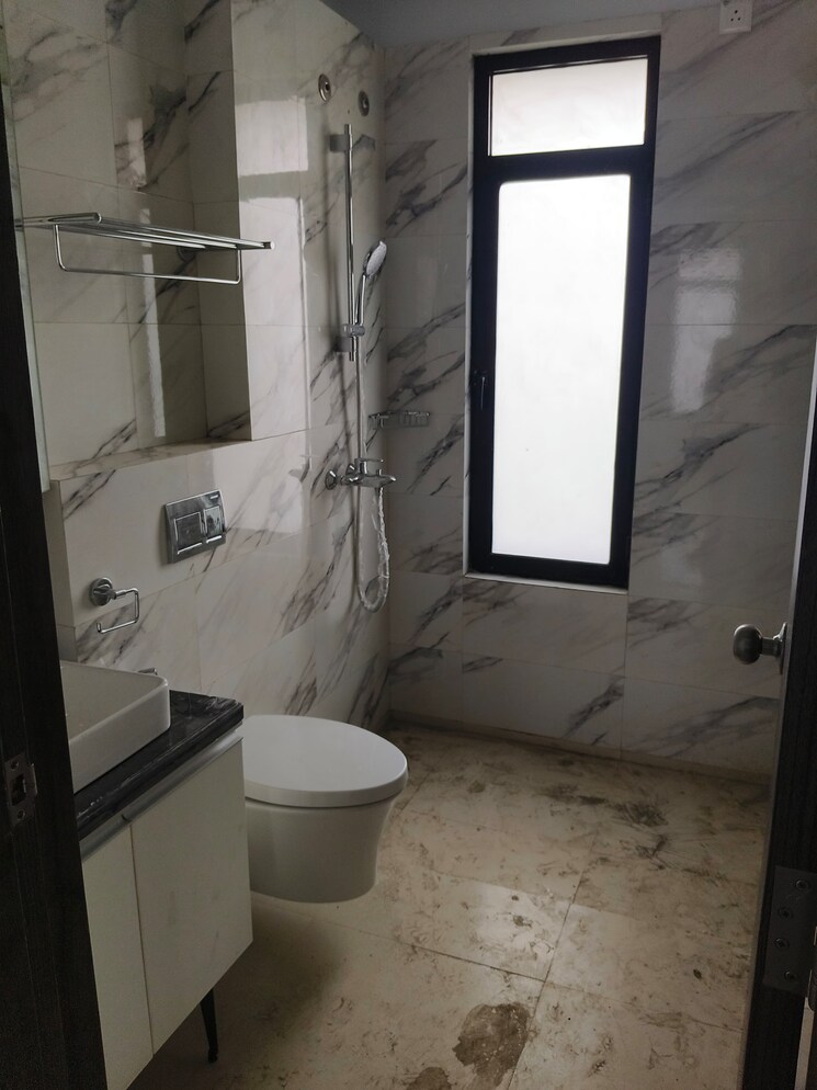 Bathroom, risland-the-icon 3 Bedroom 1240 Sq.Ft. Apartment In Dhokali Thane 7573996