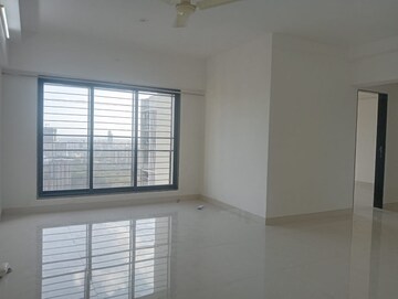 Room in 4 BHK Apartment at Rizvi Oak, Malad East – for Sale