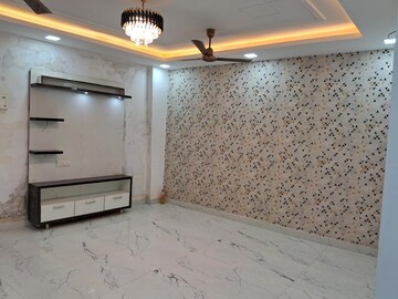 Room in 2 BHK Builder Floor at Upsidc Site B – for Sale