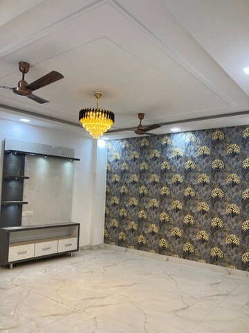 Bedroom in 2 BHK Builder Floor at Upsidc Site B – for Sale