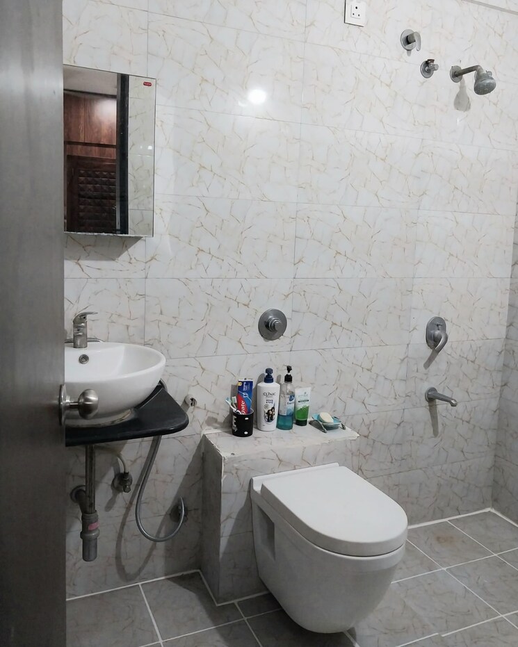 Bathroom, sai-innovision-7-avenues 3 Bedroom 1200 Sq.Ft. Apartment In Balewadi Pune 7574204