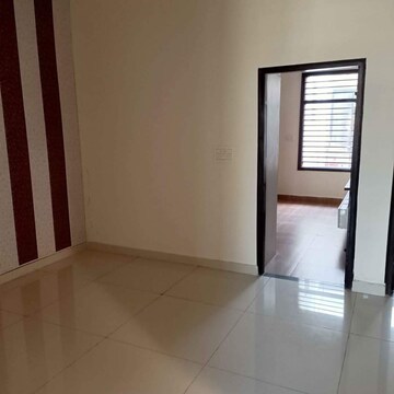 Room in 3 BHK Builder Floor at Kishanpura – for Sale