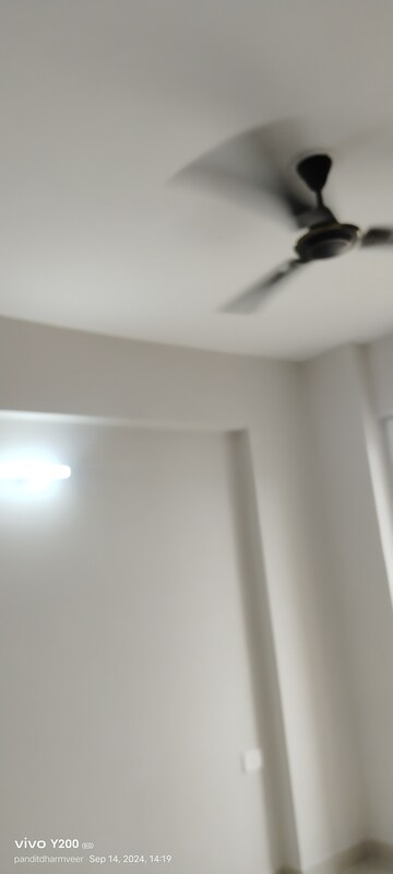 Furnished Amenities in 2 BHK Apartment at Eldeco Live By The Greens, Sector 150 – for Sale