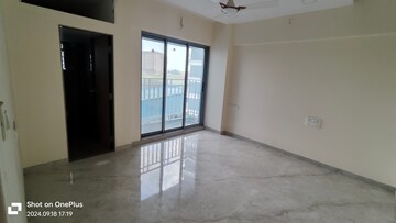 Room in 3 BHK Apartment at Vasai West – for Sale