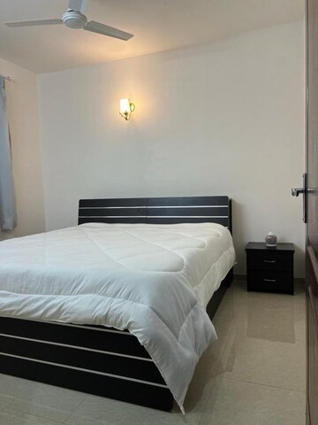 Bedroom in 2.5 BHK Apartment at Omaxe Grand Omaxe, Gomti Nagar – for Sale