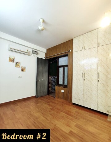 Room in 3 BHK Builder Floor at Sushant Lok 3, Sector 57 – for Sale