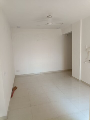 Room in 1 BHK Apartment at Signature Global Synera, Sector 81 – for Sale