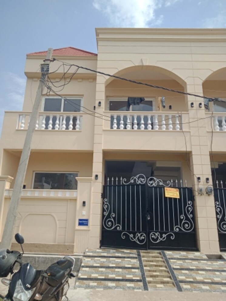 Exterior View, gomti nagar 3 Bedroom 1100 Sq.Ft. Independent House In Gomti Nagar Lucknow 7574801