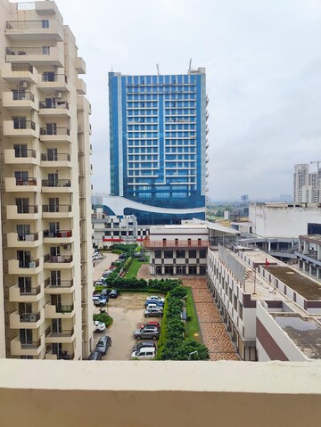 2 BHK Apartment For Sale in Pivotal 99 Marina Bay, Sector 99