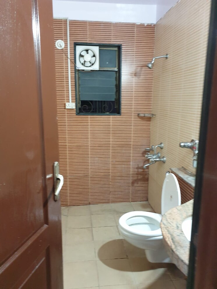 Bathroom, nyati-environ 2 Bedroom 1350 Sq.Ft. Apartment In Tingre Nagar Pune 7574926
