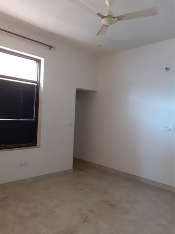 2.5 BHK Builder Floor For Rent in Sector 28 Faridabad  7575096