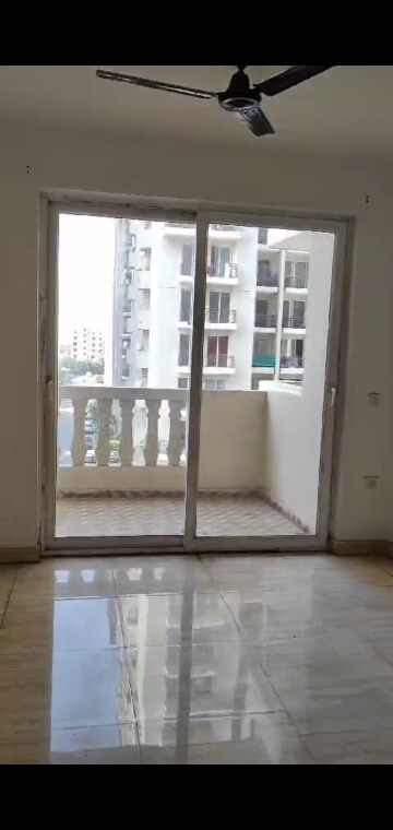 Room in 3 BHK Apartment at Ansal Royal Heritage, Sector 70 – for Sale