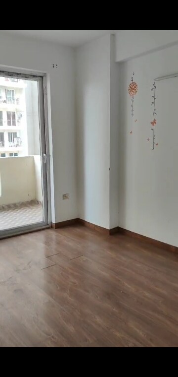 Room in 3 BHK Apartment at Ansal Royal Heritage, Sector 70 – for Sale