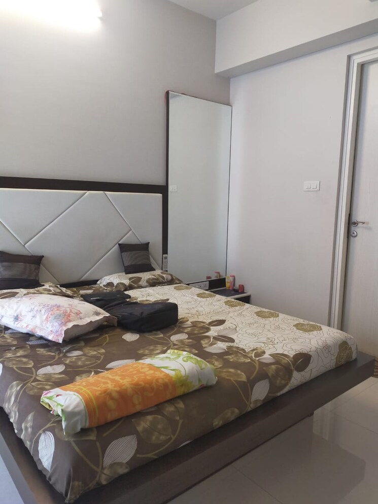 Bedroom, satra-residency 4 Bedroom 3500 Sq.Ft. Apartment In Khar West Mumbai 7575451