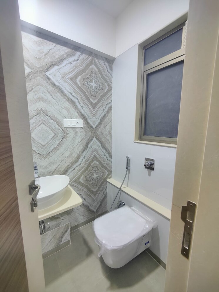 Bathroom, chandak-cornerstone 2 Bedroom 584 Sq.Ft. Apartment In Worli Mumbai 7575508