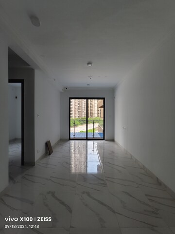 Room in 2 BHK Apartment at Risland The Icon Phase 2, Dhokali – for Sale