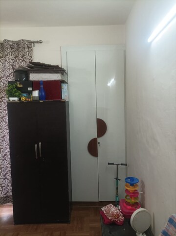 Furnished Amenities in 2 BHK Apartment at Klj Platinum Plus, Sector 77 – for Sale