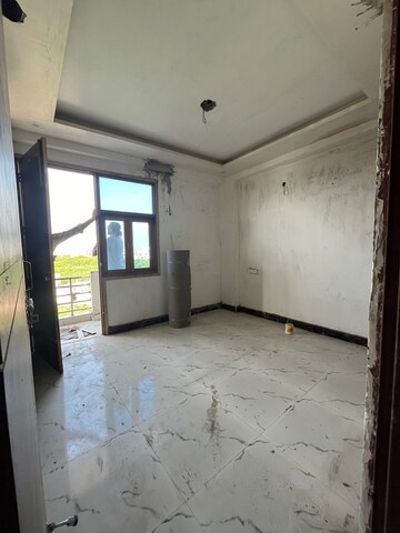 2 BHK Builder Floor For Sale in Chattarpur