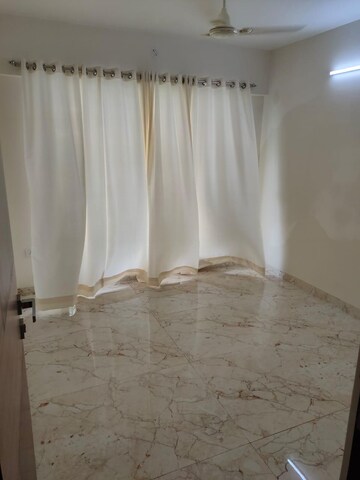 Room in 1 BHK Apartment at Tharwani Vedant Millenia, Titwala – for Sale