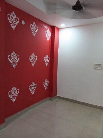 Room in 3.5 BHK Builder Floor at Shalimar Garden Extension 1 – for Sale