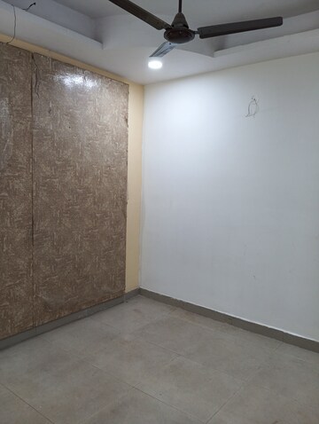 Room in 3.5 BHK Builder Floor at Shalimar Garden Extension 1 – for Sale