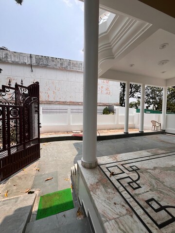 रेसिडेंशियल घर वर्ग यार्ड फॉर रेंट इन जीएमएस रोड देहरादून  7576405