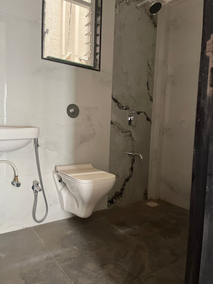 Bathroom, om-shankeshwaram-plaza 3 Bedroom 1450 Sq.Ft. Apartment In Kondhwa Budruk Pune 7576539