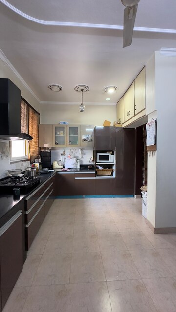 Kitchen in 3 BHK Builder Floor at Palam Vihar Residents Association, Palam Vihar – for Sale