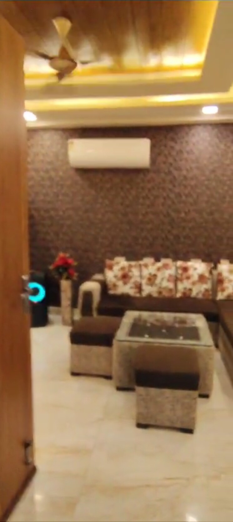 Living Room, amolik-residency 3 Bedroom 120 Sq.Yd. Builder Floor In Sector 86 Faridabad 7577014