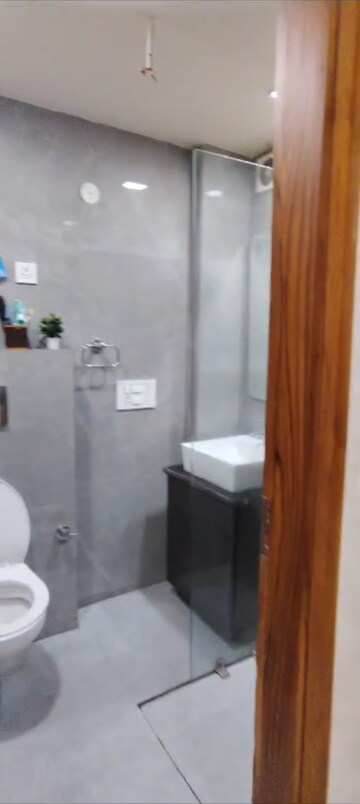 Bathroom in 3 BHK Builder Floor at Amolik Residency, Sector 86 – for Sale