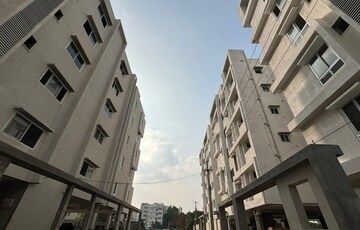 4 BHK Apartment For Rent in Sector 9, Dwarka Delhi  7577100