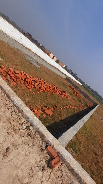  Plot For Sale in Jewar