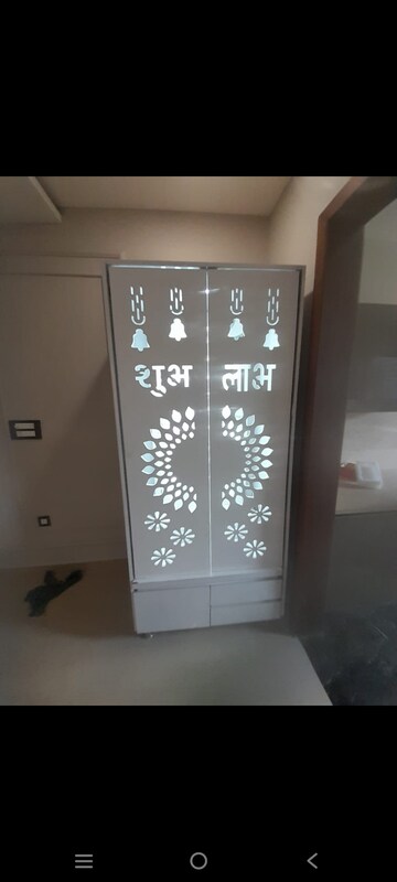 Furnished Amenities in 3 BHK Builder Floor at Sector 85 – for Sale