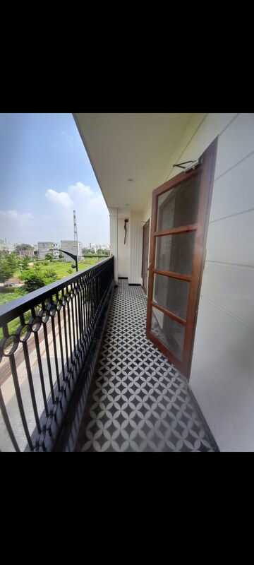 Balcony in 3 BHK Builder Floor at Sector 85 – for Sale