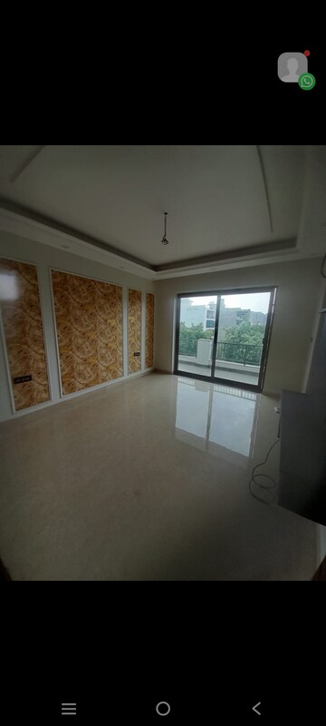 Room in 3.5 BHK Builder Floor at Sector 85 – for Sale