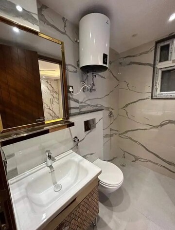 Master Bedroom in 3 BHK Builder Floor at Saket – for Sale