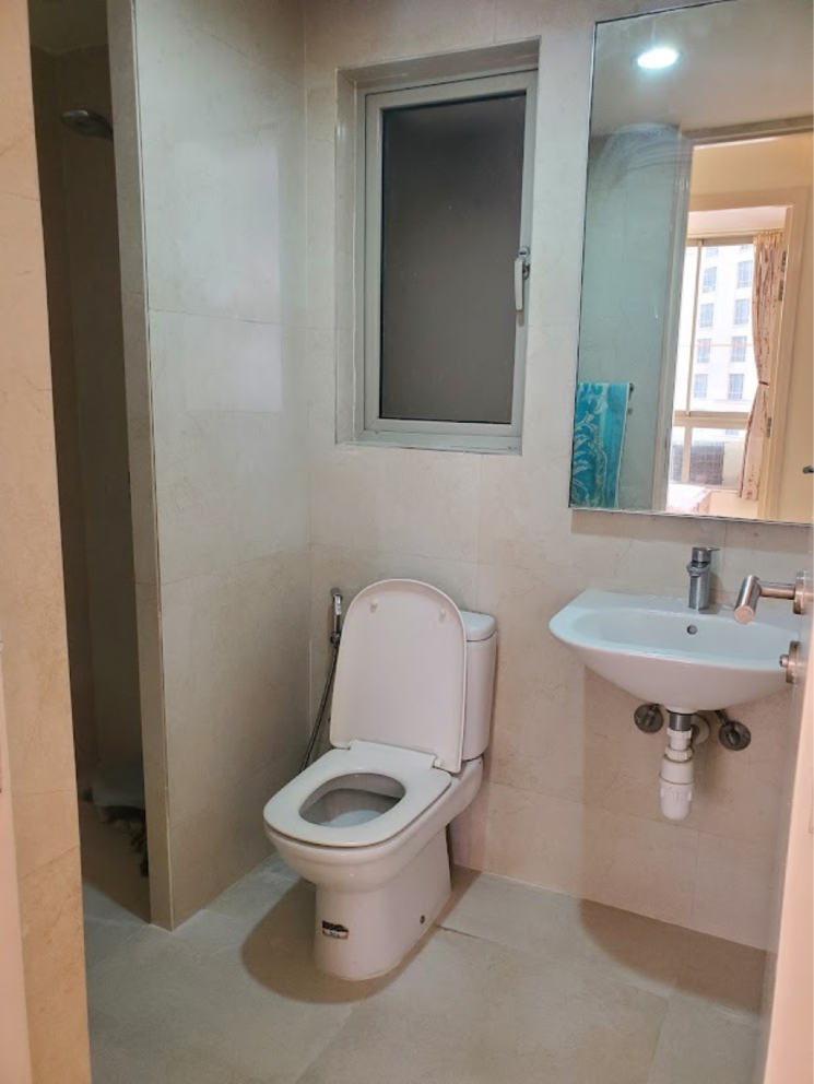Bathroom, hiranandani-estate-rodas-enclave 3 Bedroom 1300 Sq.Ft. Apartment In Hiranandani Estate Thane 7577471