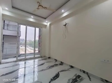 Room in 3 BHK Builder Floor at Saket – for Sale