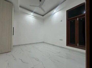 Room in 3 BHK Builder Floor at Saket – for Sale