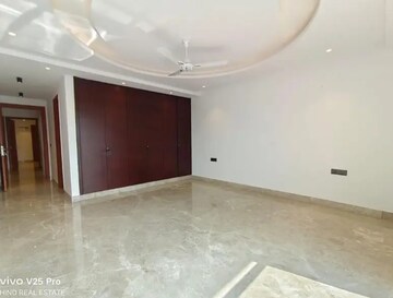 Room in 3 BHK Builder Floor at Saket – for Sale