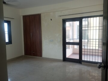 Room in 3 BHK Apartment at RPS Savana, Sector 88 – for Sale